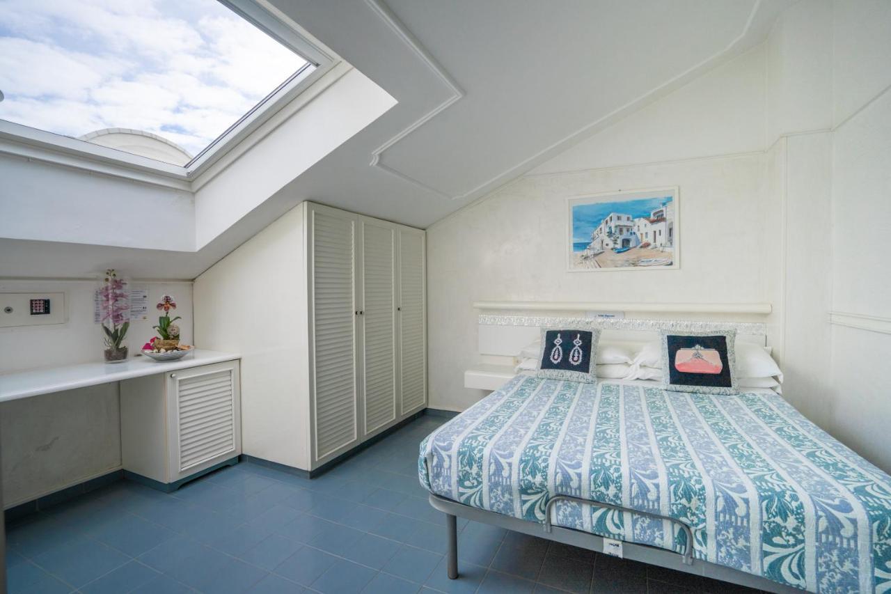 Hotel Diamond Riccione Luaran gambar