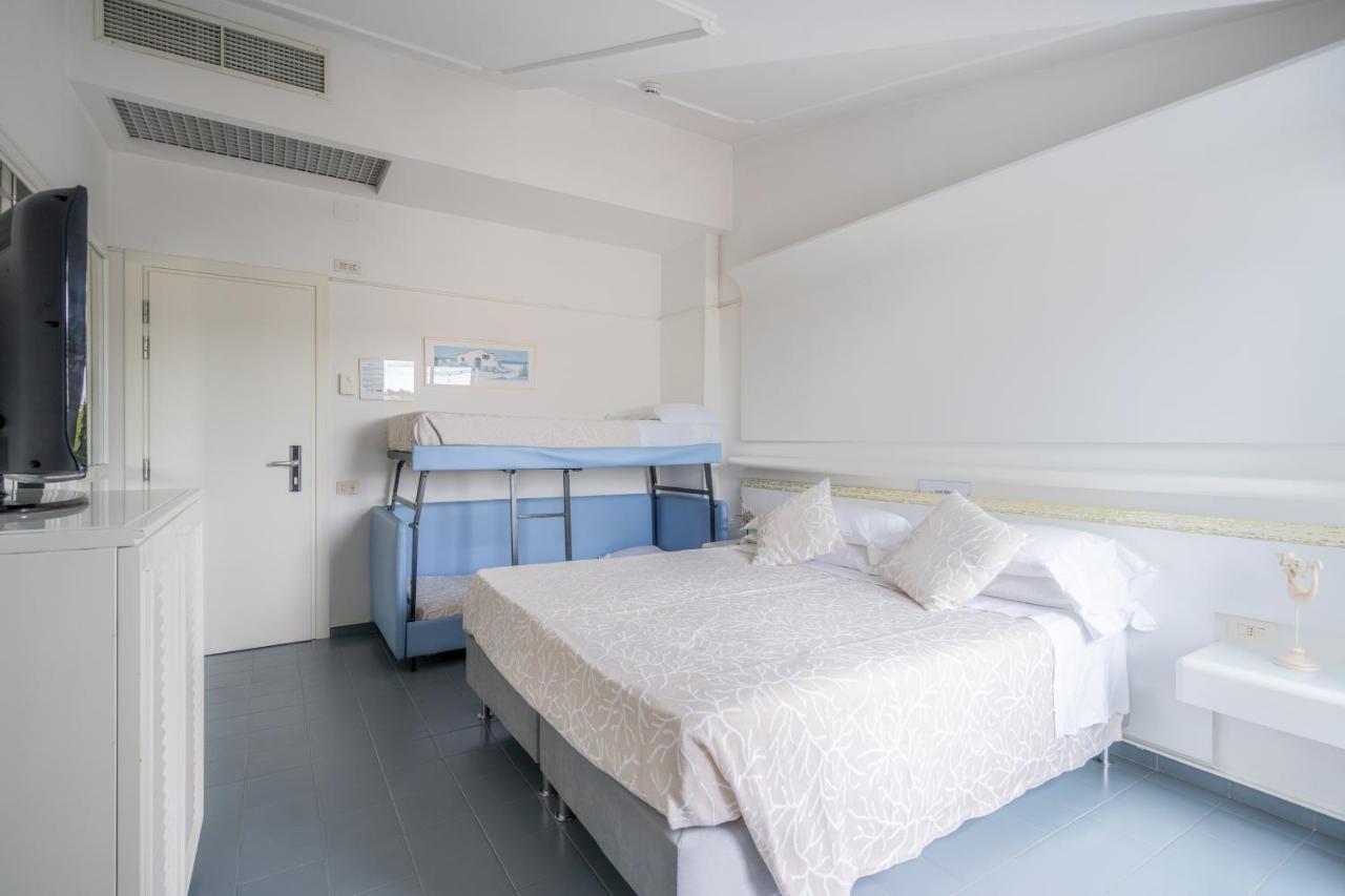 Hotel Diamond Riccione Luaran gambar