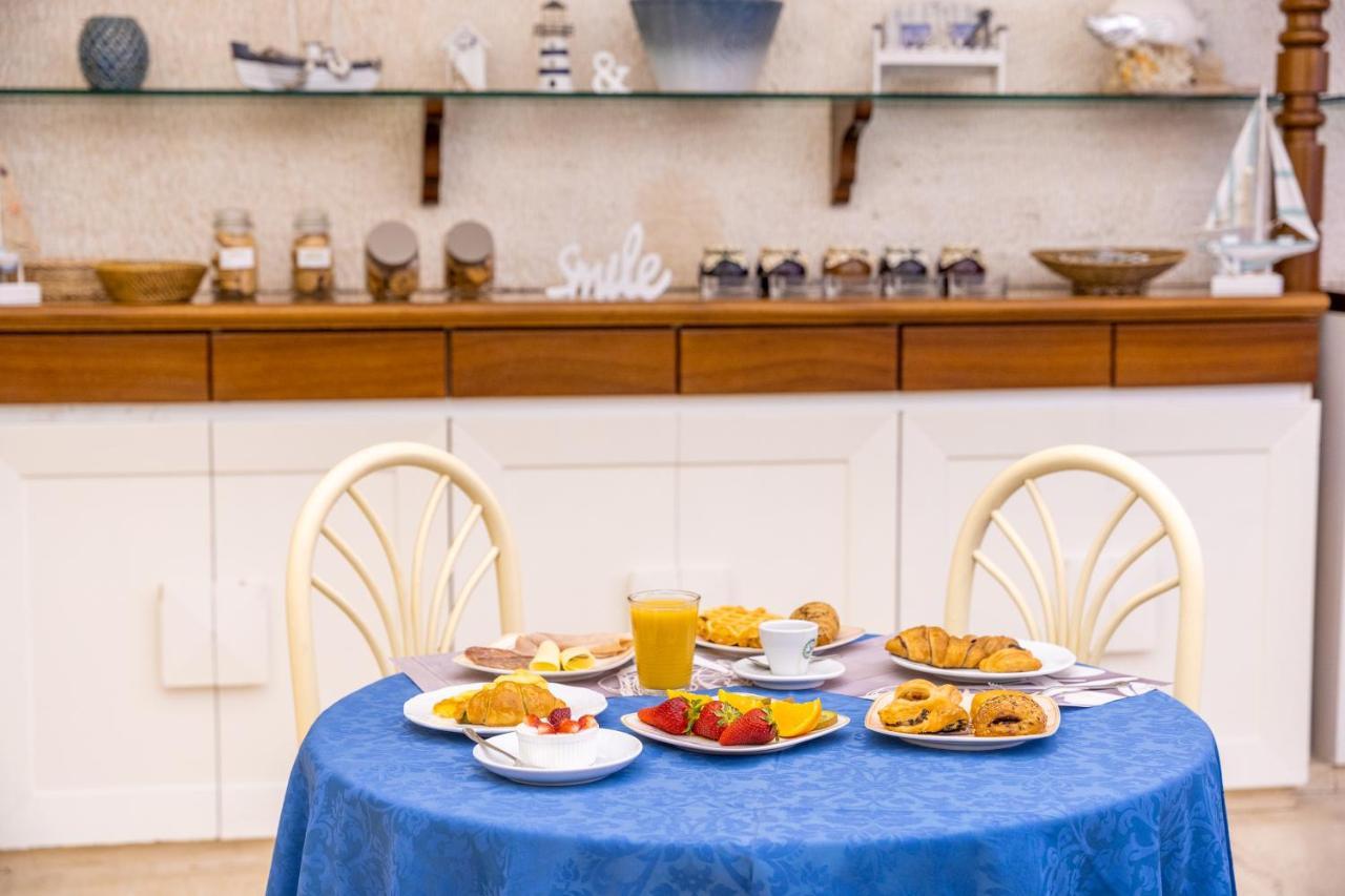 Hotel Diamond Riccione Luaran gambar